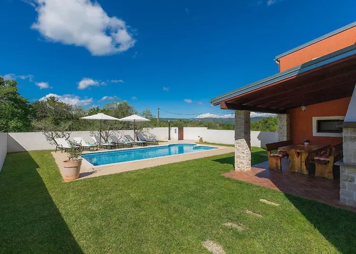 빌라 Prisedi Rakalj